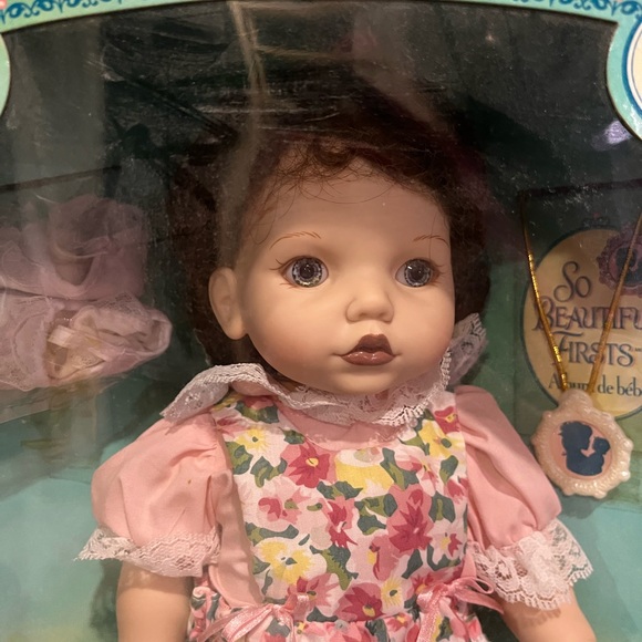 BNIB Vintage 1996 Baby So Beautiful original doll - Picture 3 of 7